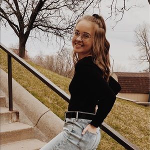 Meet your Posher, Camille